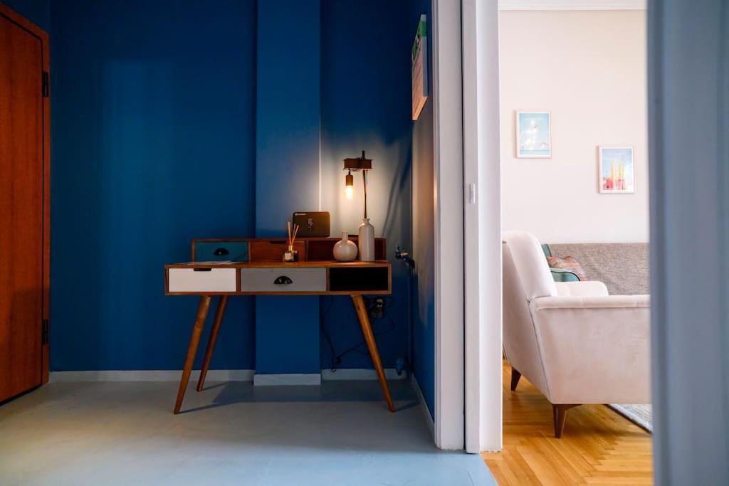 Bluexenia 1 Bedroom Retro Luxury เอเธนส์ ภายนอก รูปภาพ