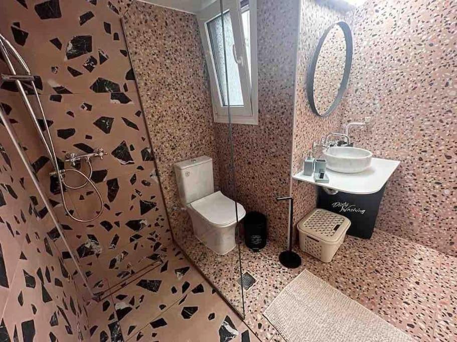 Bluexenia 1 Bedroom Retro Luxury เอเธนส์ ภายนอก รูปภาพ